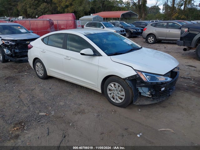 2019 5NPD74LF6KH438502 main image