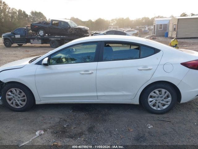 Hyundai ELANTRA SE 2019 5NPD74LF6KH438502 Image 14