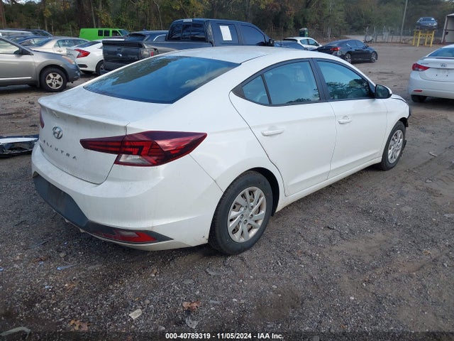 Hyundai ELANTRA SE 2019 5NPD74LF6KH438502 Image 4