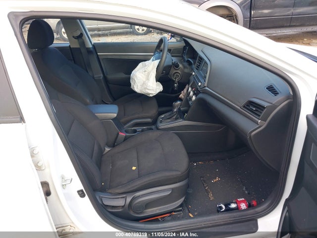 Hyundai ELANTRA SE 2019 5NPD74LF6KH438502 Image 5