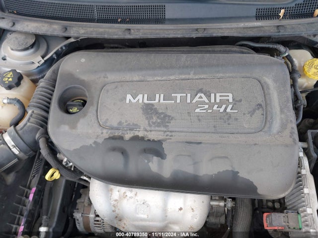 Chrysler 200 Limited 2015 1C3CCCAB0FN754960 Image 10