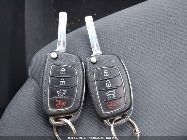 Hyundai SONATA SE 2018 5NPE24AF1JH629748 Image 11
