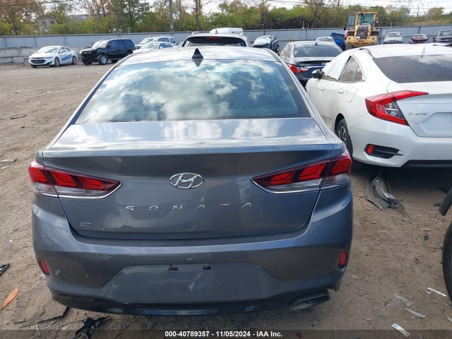 Hyundai SONATA SE 2018 5NPE24AF1JH629748 Image 17