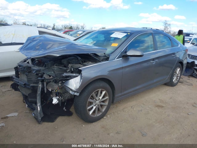 Hyundai SONATA SE 2018 5NPE24AF1JH629748 Image 2