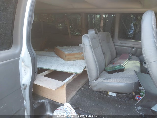 1GAZGPFG7J1328133 Chevrolet Express 3500 Lt
