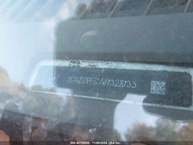1GAZGPFG7J1328133 Chevrolet Express 3500 Lt