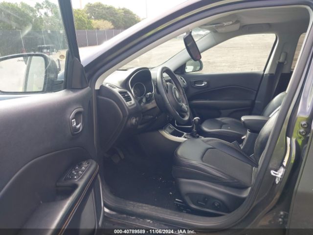 3C4NJCBB2KT685725 Jeep Compass Latitude Fwd