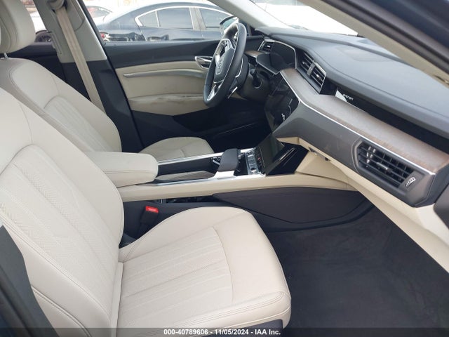 Audi Q8 E-tron Premium Plus Quattro 2024 WA15AAGE8RB015531 Image 5