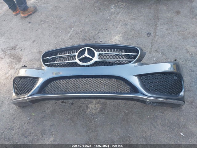 55SWF4JB3FU077423 Mercedes-Benz C 300 Luxury/sport