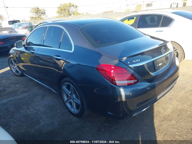 55SWF4JB3FU077423 Mercedes-Benz C 300 Luxury/sport