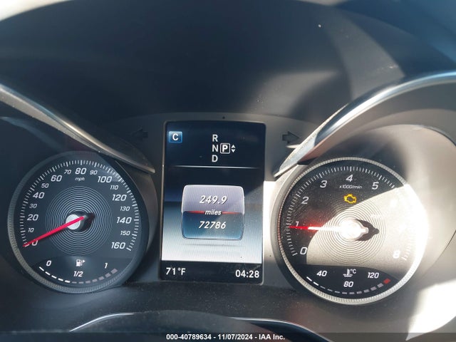 55SWF4JB3FU077423 Mercedes-Benz C 300 Luxury/sport