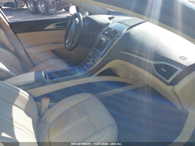 3LN6L5F92HR662142 Lincoln Mkz Reserve