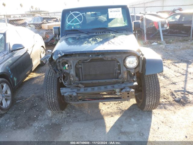 1C4BJWEG6JL815527 Jeep Wrangler Jk Unlimited Sahara 4x4
