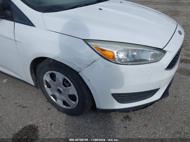 Ford FOCUS S 2015 1FADP3E25FL300641 Image 13