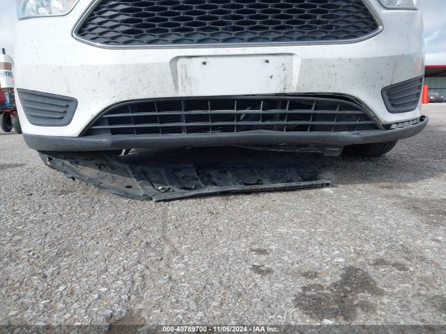 Ford FOCUS S 2015 1FADP3E25FL300641 Image 6