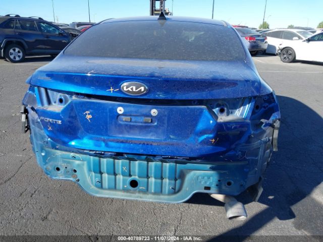 3KPF24AD5ME386084 KIA Forte Lxs