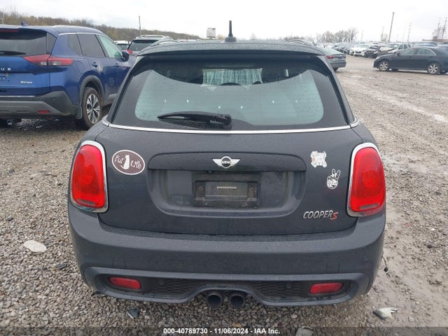 Mini Hardtop Cooper S 2017 WMWXU3C3XH2F49005 Image 16