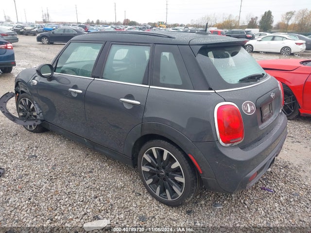 2017 MINI HARDTOP WMWXU3C3XH2F49005 Photo 2
