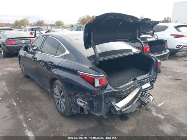 58ACA1C10MU010129 Lexus ES 300H