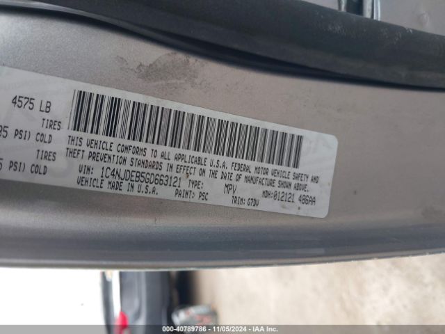 1C4NJDEB5GD663121 Jeep Compass Latitude