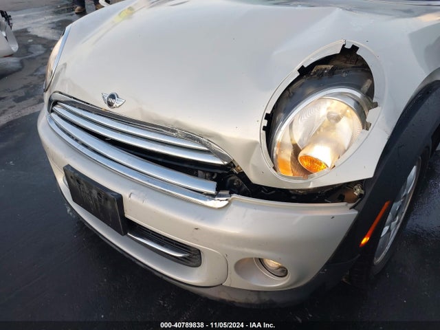 2011 MINI COOPER WMWSU3C51BT098931 Photo 5