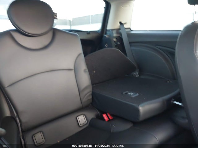 2011 MINI COOPER WMWSU3C51BT098931 Photo 7