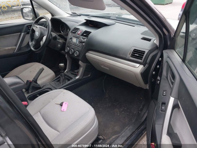 JF2SJADC9FG545292 Subaru Forester 2.5i Premium