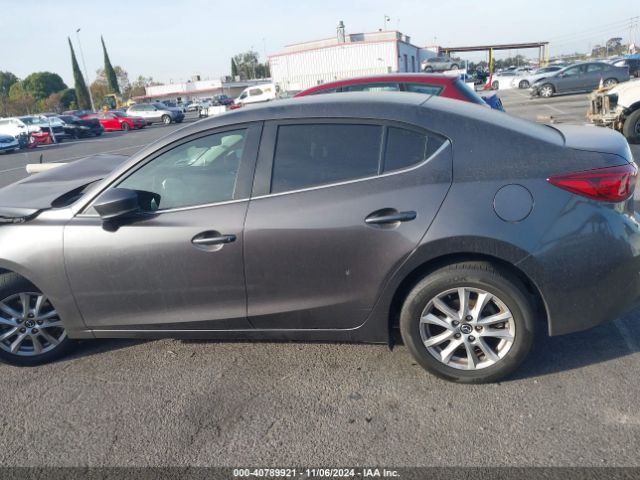 3MZBN1U77JM160704 Mazda Mazda3 Sport