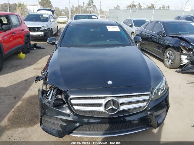 WDDZF4JB4HA122983 Mercedes-Benz E 300