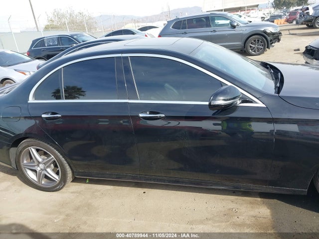 WDDZF4JB4HA122983 Mercedes-Benz E 300