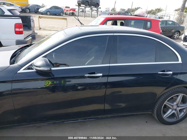 WDDZF4JB4HA122983 Mercedes-Benz E 300