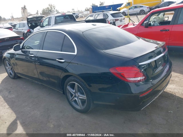 WDDZF4JB4HA122983 Mercedes-Benz E 300