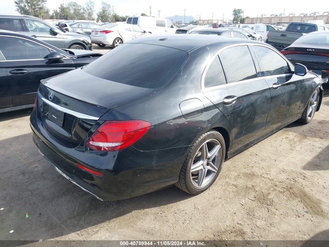WDDZF4JB4HA122983 Mercedes-Benz E 300
