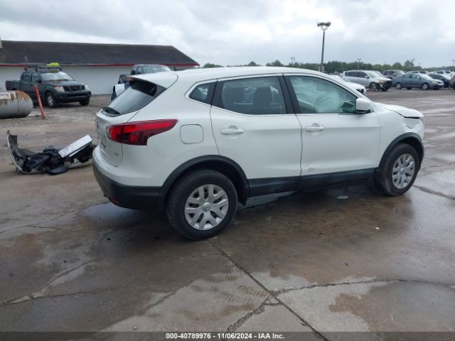 JN1BJ1CR9KW335590 Nissan Rogue Sport S