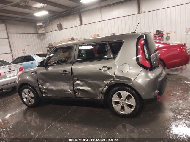 KIA Soul 2014 KNDJN2A27E7019984 Image 15