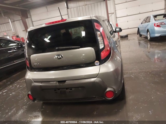 KIA Soul 2014 KNDJN2A27E7019984 Image 17