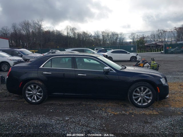 2C3CCAKG5KH537115 Chrysler 300 Limited Awd