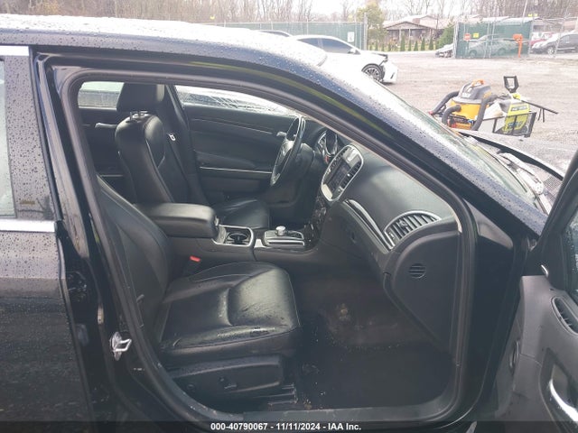 2C3CCAKG5KH537115 Chrysler 300 Limited Awd