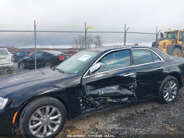 2C3CCAKG5KH537115 Chrysler 300 Limited Awd