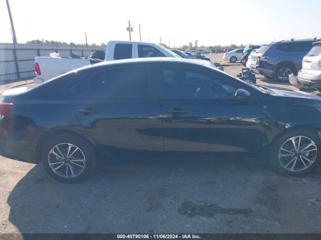 3KPF24AD3RE782912 KIA Forte Lxs