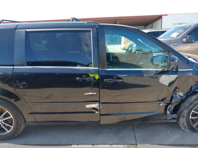 2C4RDGCG6HR664477 Dodge Grand Caravan Sxt