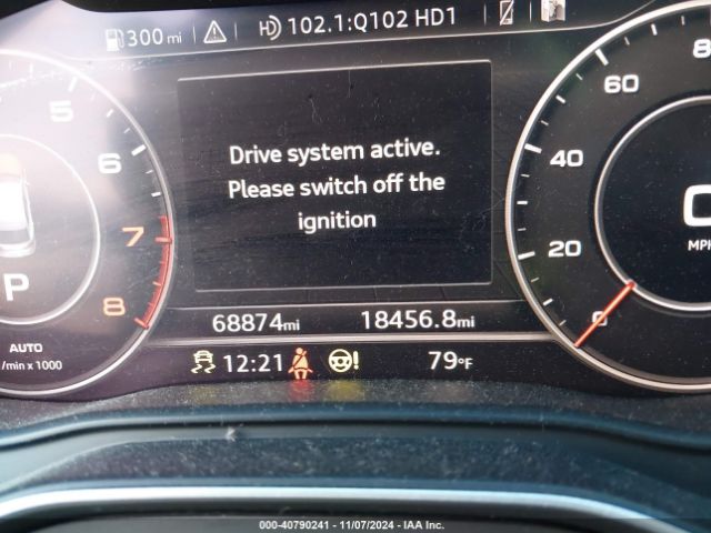 WA1BNAFY9J2192242 Audi Q5 2.0t Premium/2.0t Tech Premium