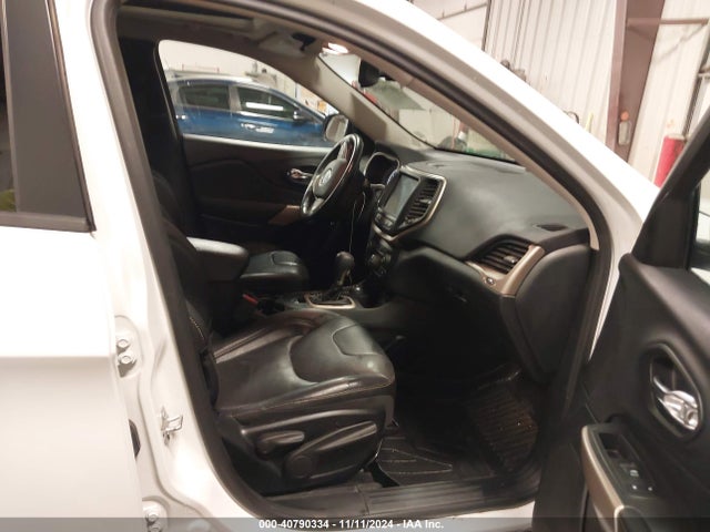 1C4PJMDB7JD550790 Jeep Cherokee Limited 4x4