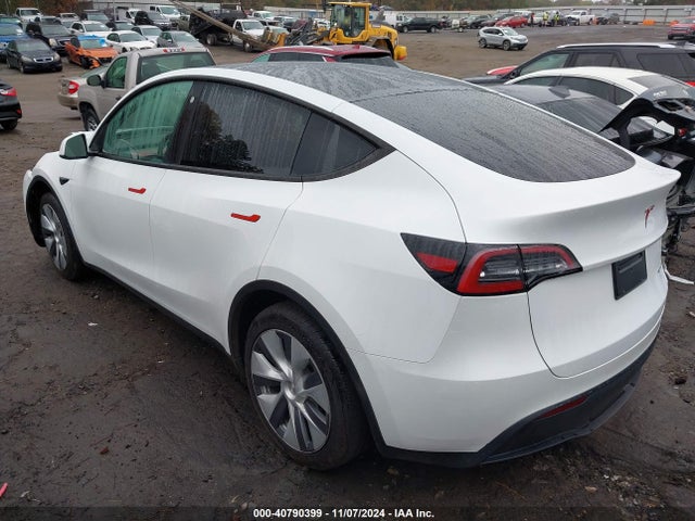 2023 TESLA MODEL Y 7SAYGDEE4PA082028 Photo 2
