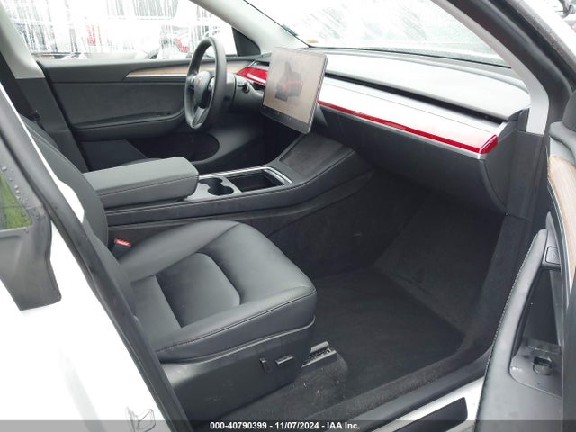 2023 TESLA MODEL Y 7SAYGDEE4PA082028 Photo 4