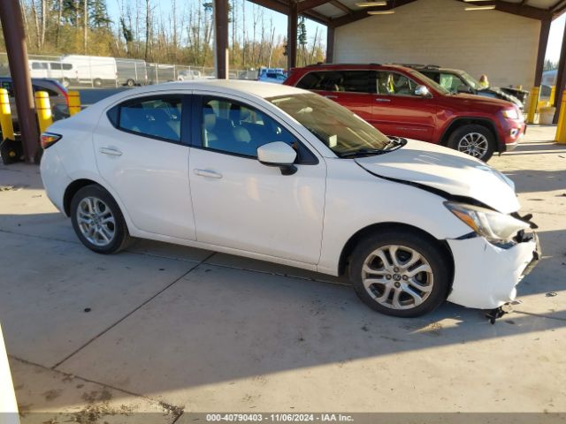 3MYDLBYV3HY181084 Toyota YARIS IA