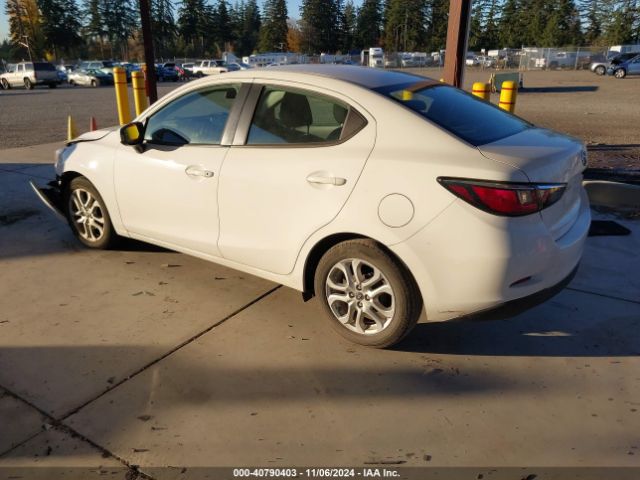 3MYDLBYV3HY181084 Toyota YARIS IA