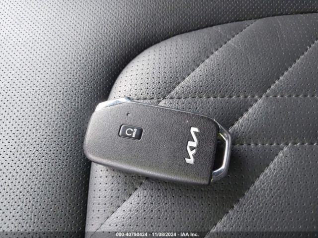 5XYK6CAF6PG062714 KIA Sportage X-line