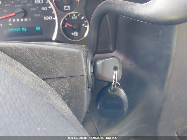 1GBWGRFF7F1138745 Chevrolet Express 2500 Lt