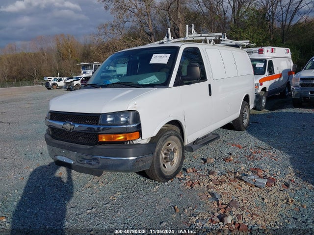 1GBWGRFF7F1138745 Chevrolet Express 2500 Lt